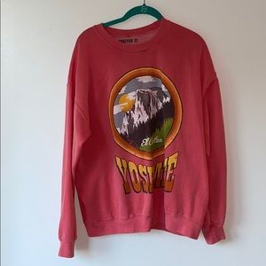 oversized sweatshirt